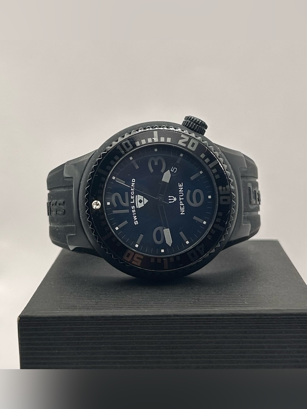 Swiss Legend Neptune Men’s Black Dial Black Strap Quartz Watch 48mm New Battery